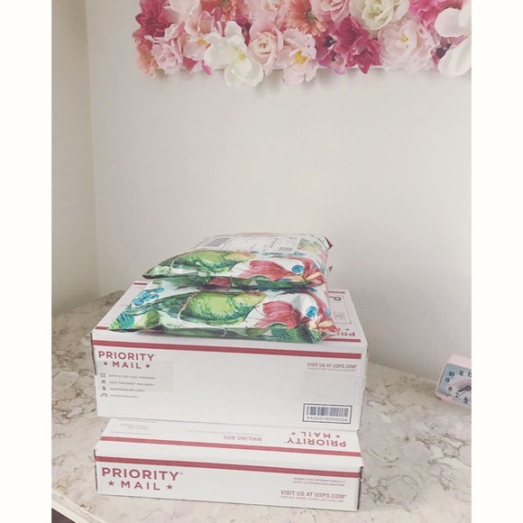 Meet your Posher, Dina - Picture 4 of 5